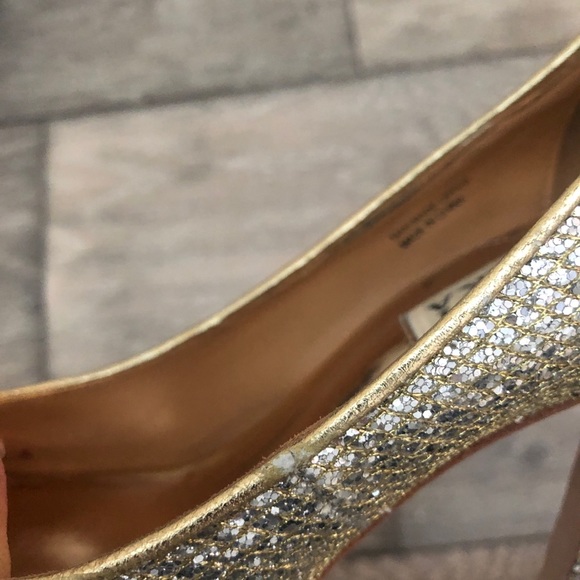 Badgley Mischka gold Humbie II pumps - Picture 4 of 4
